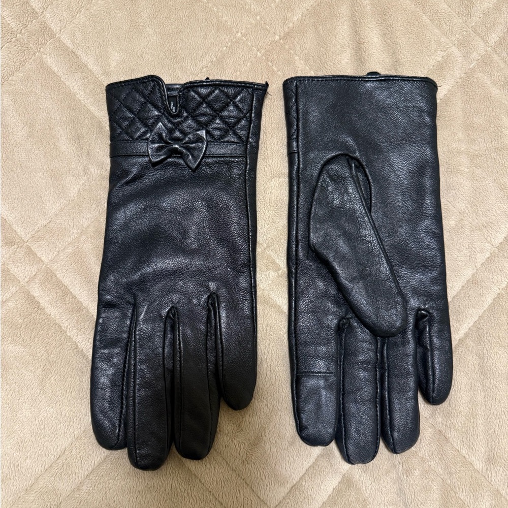 Mixit Black Quilted Leather Gloves